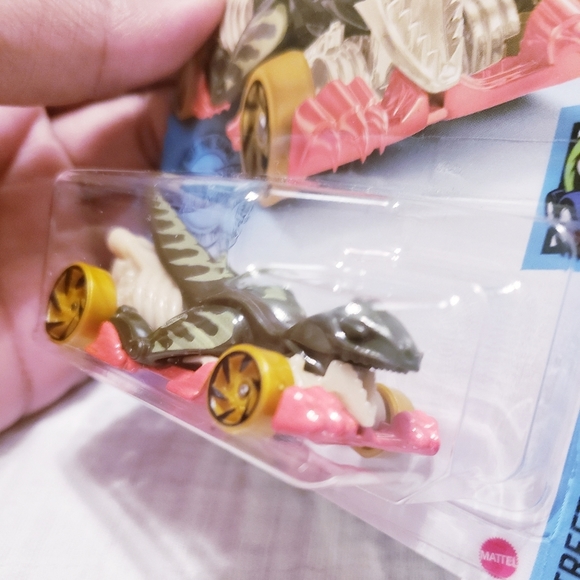 Hot Wheels Street Beasts Veloci-Racer. NWT. - Picture 3 of 6